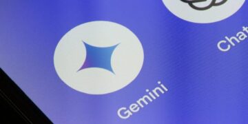 Популарноста на AI-алатките се менува: Google Gemini ја намалува доминацијата на ChatGPT