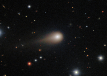 TESS го документира патувањето на меѓуѕвездната комета 3I/ATLAS