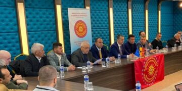 Македонската партија во Албанија поднесе тужба против Владата за отворање мигрантски центри во Општина Пустец