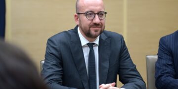 Мишел ја критикува политиката на Руте, обвинувајќи го за влијание на САД