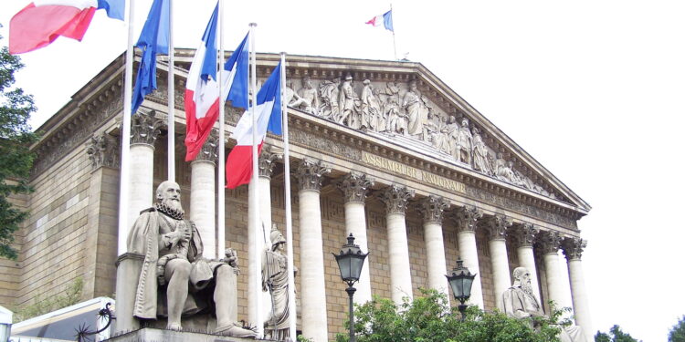 Франција предлага НАТО-вежба на Гренланд за зајакнување на безбедноста на Арктикот