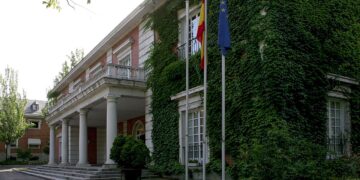 Шпанија планира масовна легализација на илегалните мигранти