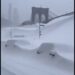 (ФОТО и ВИДЕО) АПОКАЛИПТИЧНИ СЦЕНИ ОД ЊУ ЈОРК: силната снежна бура ги затрупува улиците и зградите