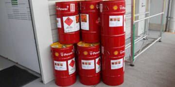 ИЕА: Глобалната побарувачка за нафта ќе порасне за 850.000 барели дневно во 2026 година