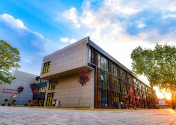 Инцидент со нож во училиште во Центар: Родители алармираат за долгорочна агресија и недоволни реакции од раководството