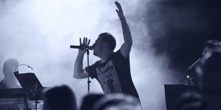 Густата магла и лизгавиот пат го ослободиле пејачот Даниел Кајмакоски од киднаперите