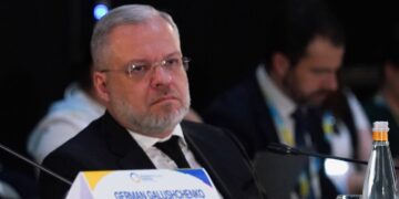 Обид за бегство и офшор шеми: Како Галушченко и неговата мрежа переа милиони