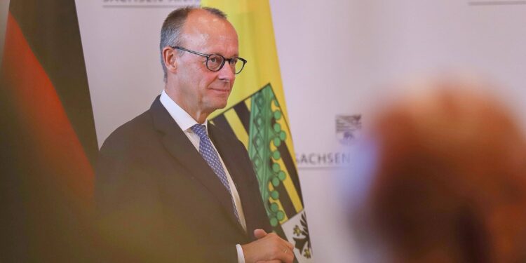 Мерц повикува: Европа мора да стане технолошки независна од САД