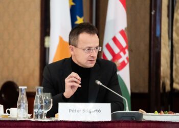 Сијарто: Европа го попречи мировниот план во Украина, Трамп можеше да го заврши конфликтот