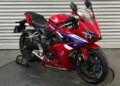 Honda го претстави новиот CBR400R со E‑Clutch на јапонскиот саем за мотори