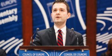 Муцунски ќе ја претставува Македонија меѓу светските лидери на Самитот за влади во Дубаи