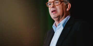 Антонио Хозе Сегуро победник на претседателските избори во Португалија со 63% од гласовите