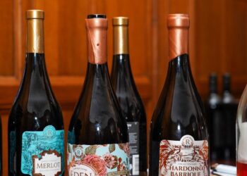 Промоција на македонските вина во Париз: Муцунски најави засилена поддршка за извозот