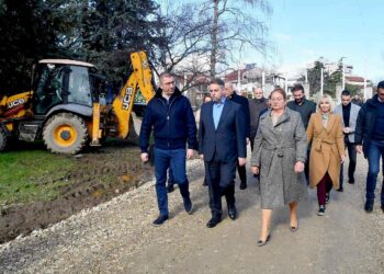 Тензии во Владата пред реконструкцијата поради разрешувањето на министрите