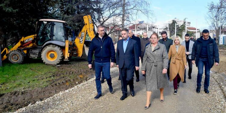 Тензии во Владата пред реконструкцијата поради разрешувањето на министрите