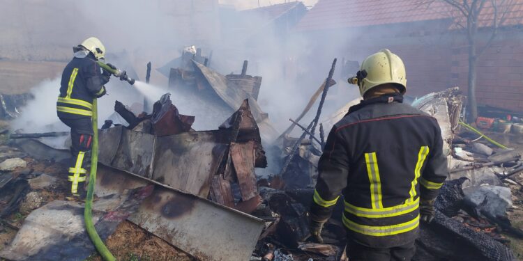 Три пожари за три часа во Струмица утрово