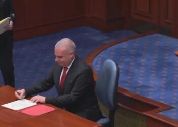 Пратениците го избраа Гоце Наумовски за нов уставен судија