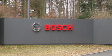 „Бош“ отпушта 20.000 работници: Германската индустрија во криза