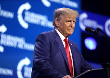 Трамп предупредува: Иран ќе се соочи со сериозни последици ако не се постигне нуклеарен договор