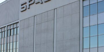 SpaceX го блокира пристапот на Русија до Starlink