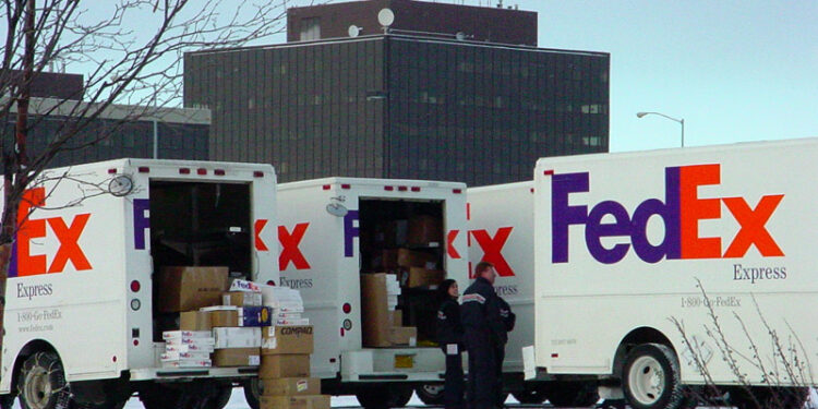 FedEx поднесе тужба против САД за поврат на царините по одлуката на Врховниот суд