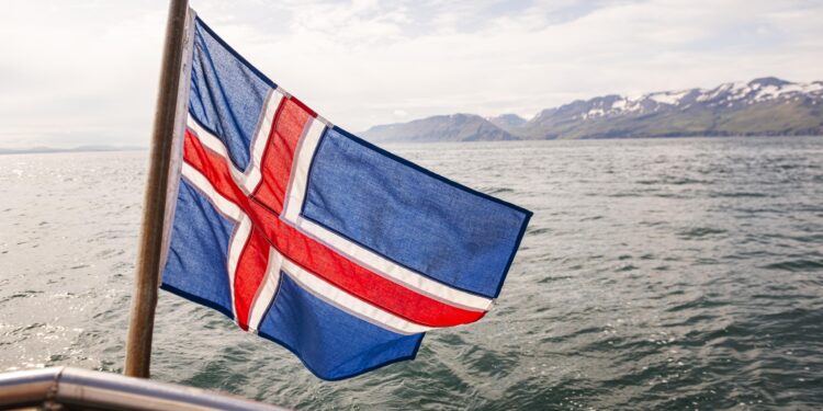 Исланд на чекор до ЕУ: Парламентот во Рејкјавик најавува референдум