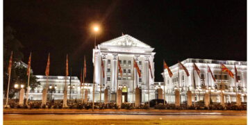 Владината делегација на средба со претставници на УНЕСКО во Париз