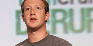 Закерберг: Инстаграм не е дизајниран да создава зависност кај децата