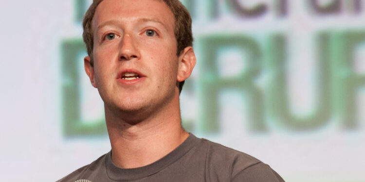 Закерберг: Инстаграм не е дизајниран да создава зависност кај децата