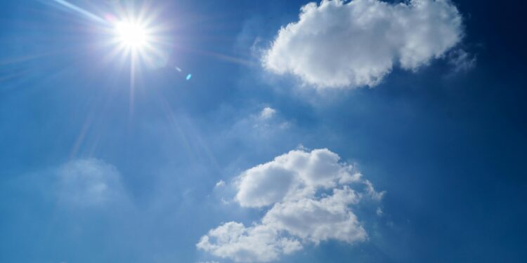 Сончево и стабилно време, максимални до 15°C