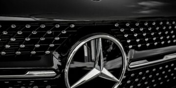 Извршниот директор на Мерцедес предупредува: Германија ризикува да изгуби индустриски капитал без структурни реформи