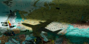 САД испраќаат над 50 борбени авиони на Блискиот Исток за време на разговорите со Иран