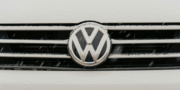 Фолксваген нуди предвремена пензија на 57 години