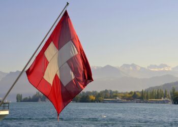 Референдум во Швајцарија за ограничување на населението до 10 милиони