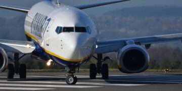 Рајанер најавува значително намалување на летови во Европа во 2026 година