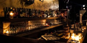 Саудиска Арабија по 73 години забрана, дозволува ограничена продажба на алкохол за богатите странски жители