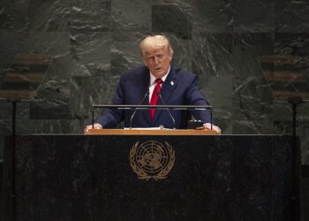 Трамп тврди дека може да ги принуди земјите да ги платат заостанатите членарини во ОН