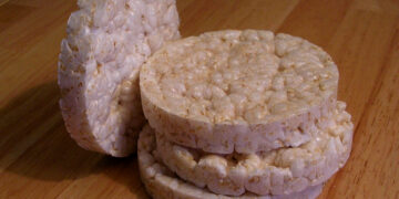 Оризови галети: Митови и факти за популарната безглутенска ужина