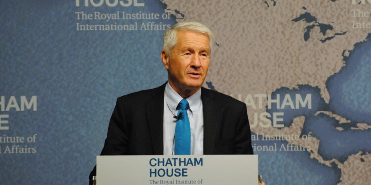 Поранешниот норвешки премиер хоспитализиран по обид за самоубиство, под истрага поради досиејата на Епштајн