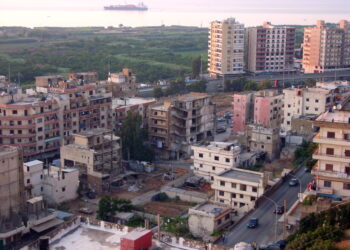 Најмалку девет загинати во уривање на станбена зграда во Триполи