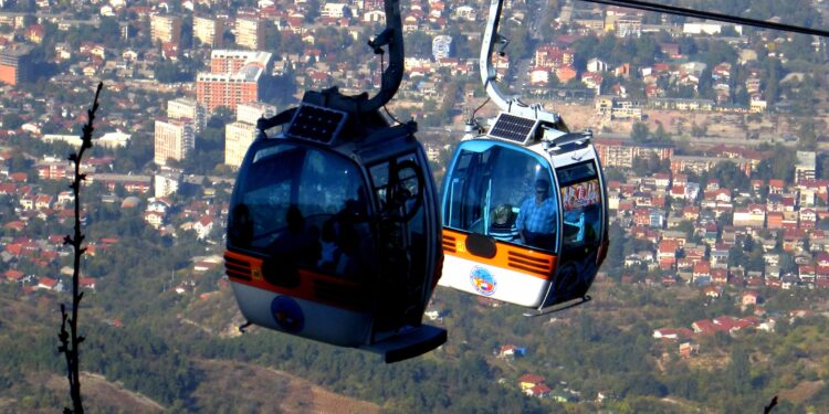 Поради силните ветрови, денес нема да работи жичницата на Водно