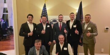 Македонецот Никола Андреевски меѓу истакнатите бизнис лидери на средба со кандидатот за Конгрес Мајкл Бушар во Мичиген