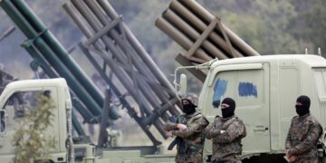 Жителите во близина на границата со Израел повикани на евакуација од Хезболах