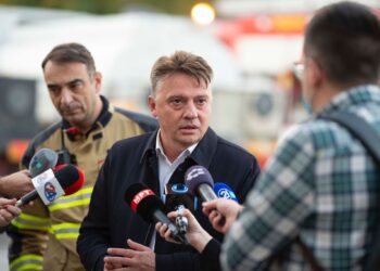 По соопштението на СДСМ, Шилегов најавува дека ќе се огласи утре