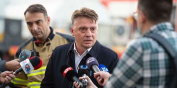 По соопштението на СДСМ, Шилегов најавува дека ќе се огласи утре