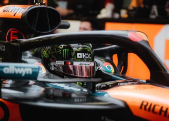 Мекларен го открија техничкиот проблем што ги спречи Норис и Пјастри на стартот во Кина