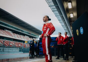 Луис Хамилтон верува во Ферари: „Тимот е подготвен за титулата во 2026“