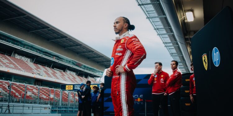 Луис Хамилтон верува во Ферари: „Тимот е подготвен за титулата во 2026“