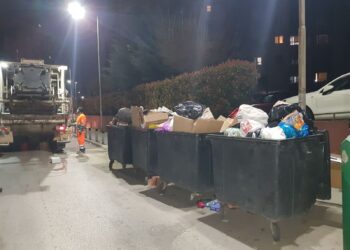 Отстранети 45 кубни метри отпад од две диви депонии во Скопје