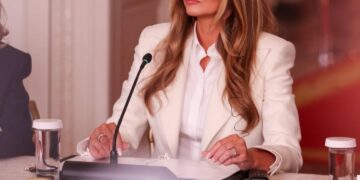 Грција реагираше поради употребата на „Македонија“ од Меланија Трамп на самит во САД